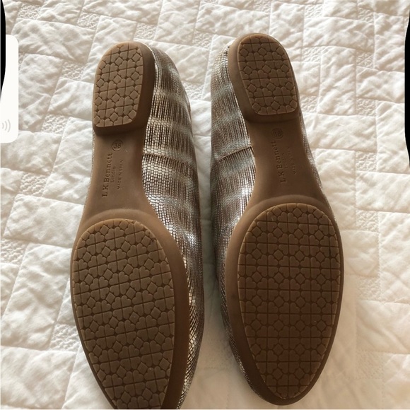 L.K. Bennett London - Princess of Wales Fav. Brand. leather loafers (like new) - Picture 3 of 10